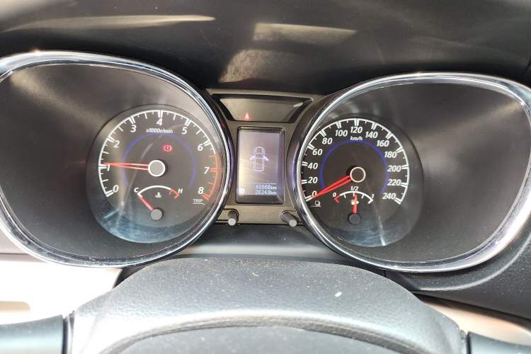 Used Venucia T70 2016 2.0L Manual RuiQu Version Instrument Cluster