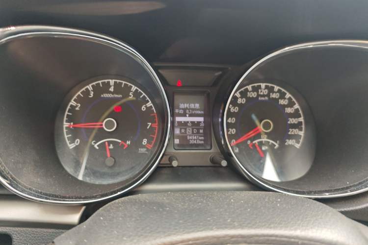 Used Venucia T70 2016 2.0L CVT Smart Choice Edition Instrument Cluster
