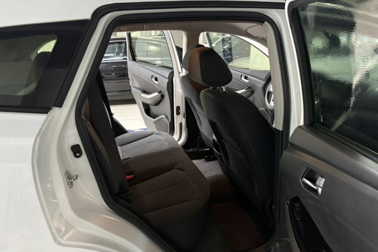 Used Venucia T70 2016 2.0L CVT Smart Choice Edition Interior 1
