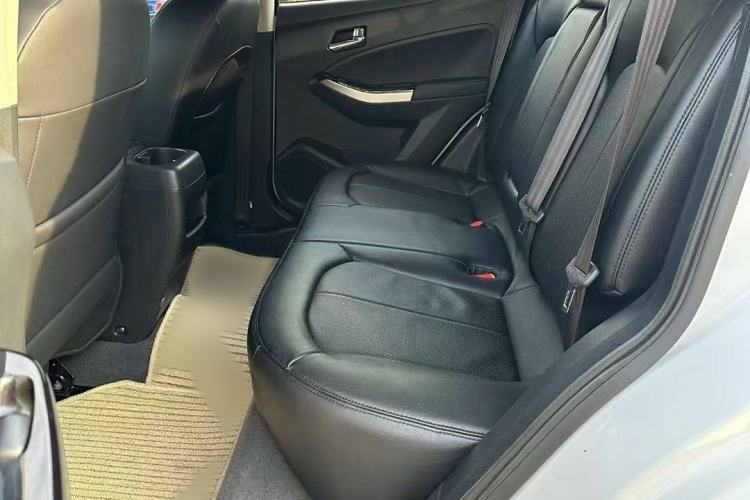 Used Venucia T70 2016 2.0L CVT Smart Choice Edition Interior 3