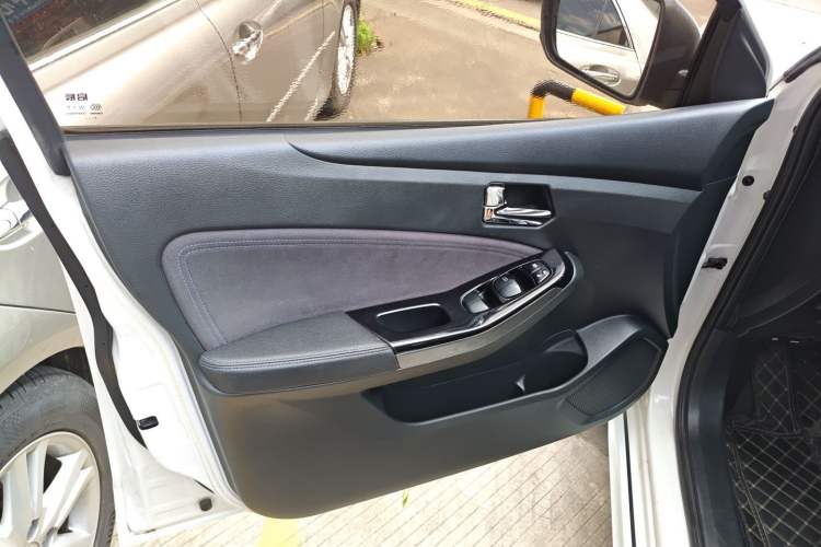 Used Venucia T70 2016 1.6L Manual Ruixing Edition Left Front Door Interior