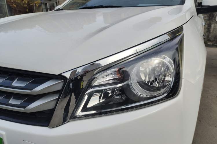 Used Venucia T70 2016 1.6L Manual Ruixing Edition Left Front Headlight
