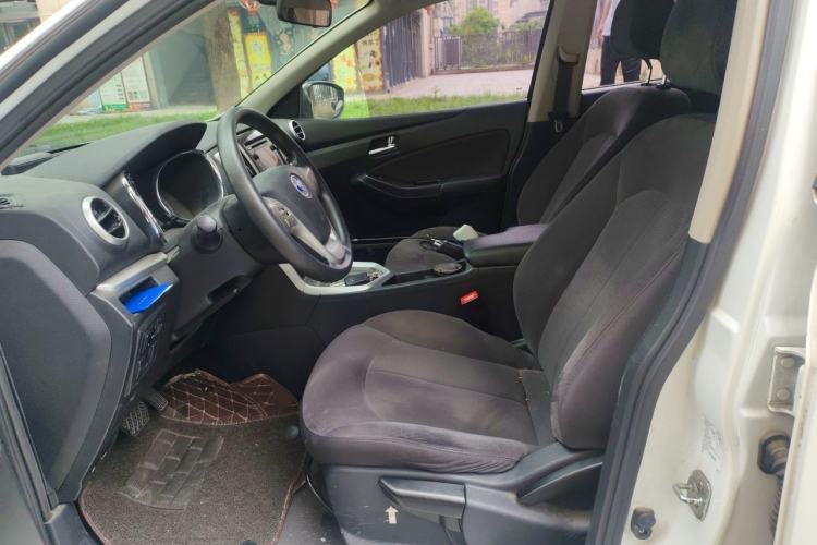 Used Venucia T70 2016 2.0L CVT Smart Choice Edition Left Front Seat