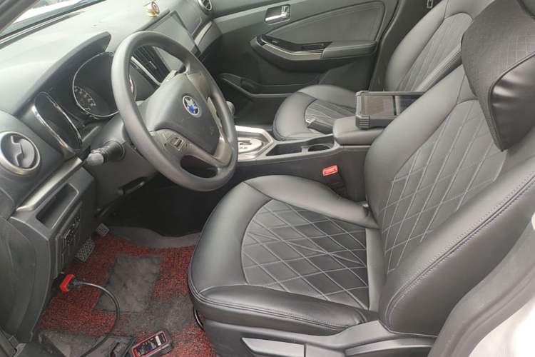 Used Venucia T70 2016 2.0L CVT Smart Choice Edition Left Front Seat