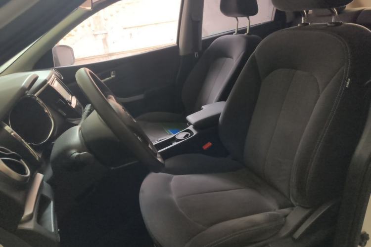 Used Venucia T70 2016 2.0L CVT Smart Edition Left Front Seat
