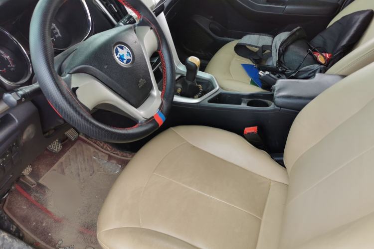 Used Venucia T70 2016 1.6L Manual Ruixing Edition Left Front Seat