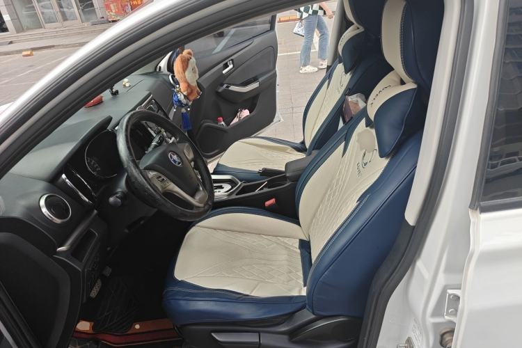Used Venucia T70 2016 2.0L CVT Smart Choice Edition Left Front Seat