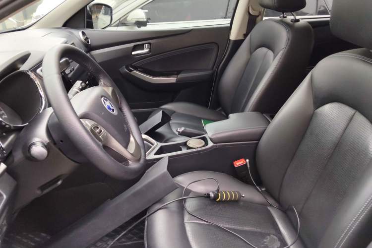 Used Venucia T70 2016 2.0L Manual RuiXiang Edition Left Front Seat