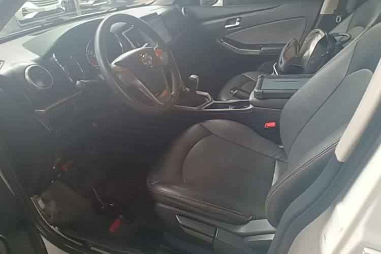 Used Venucia T70 2016 1.6L Manual Ruixing Edition Left Front Seat