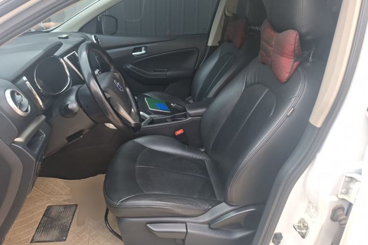 Used Venucia T70 2016 1.6L Manual Ruixing Edition Left Front Seat