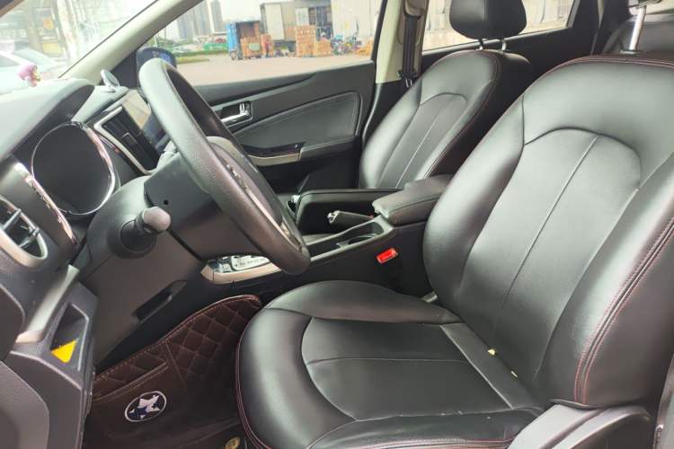 Used Venucia T70 2016 2.0L CVT Smart Choice Edition Left Front Seat