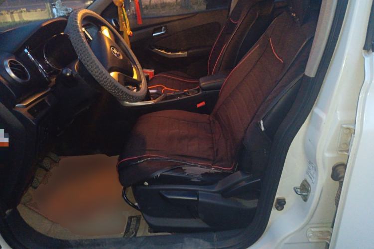 Used Venucia T70 2016 1.6L Manual Ruixing Edition Left Front Seat