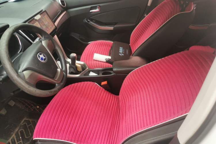 Used Venucia T70 2016 1.6L Manual Ruixing Edition Left Front Seat