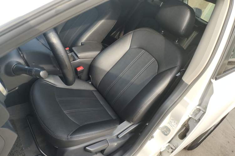 Used Venucia T70 2016 1.6L Manual Ruixing Edition Left Front Seat