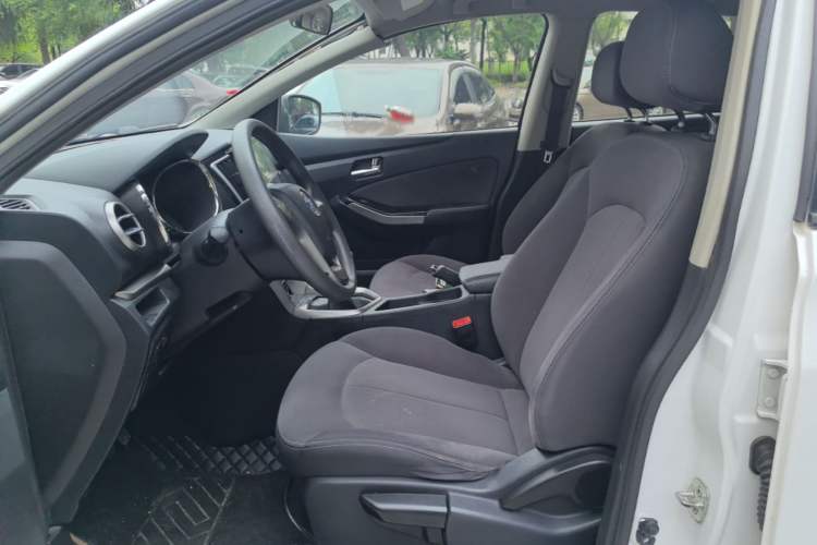 Used Venucia T70 2016 1.6L Manual Ruixing Edition Left Front Seat