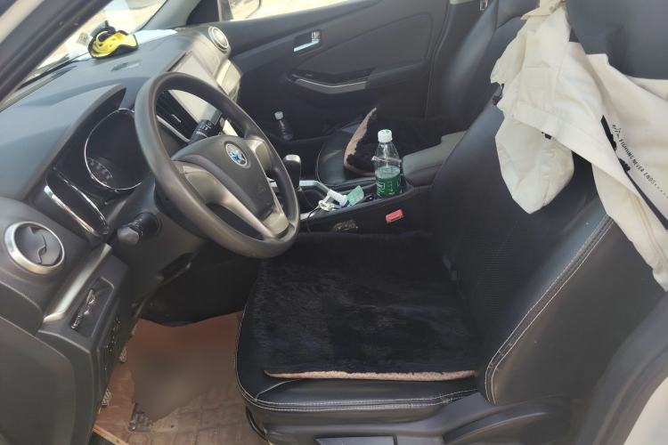 Used Venucia T70 2016 1.6L Manual Ruixing Edition Left Front Seat