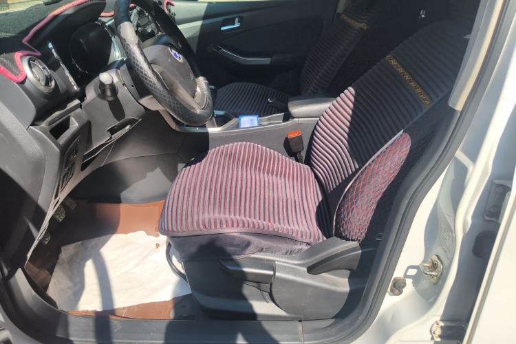 Used Venucia T70 2016 1.6L Manual Ruixing Edition Left Front Seat