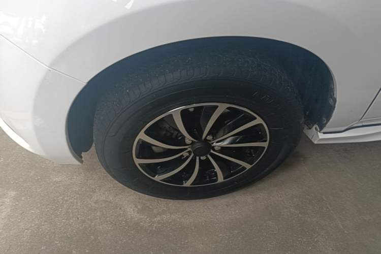 Used Venucia T70 2016 1.6L Manual Ruixing Edition Left Front Wheel Hub