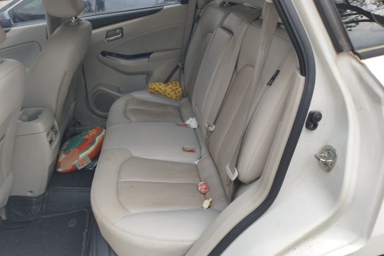 Used Venucia T70 2016 2.0L Manual RuiXiang Edition Left Rear Seat