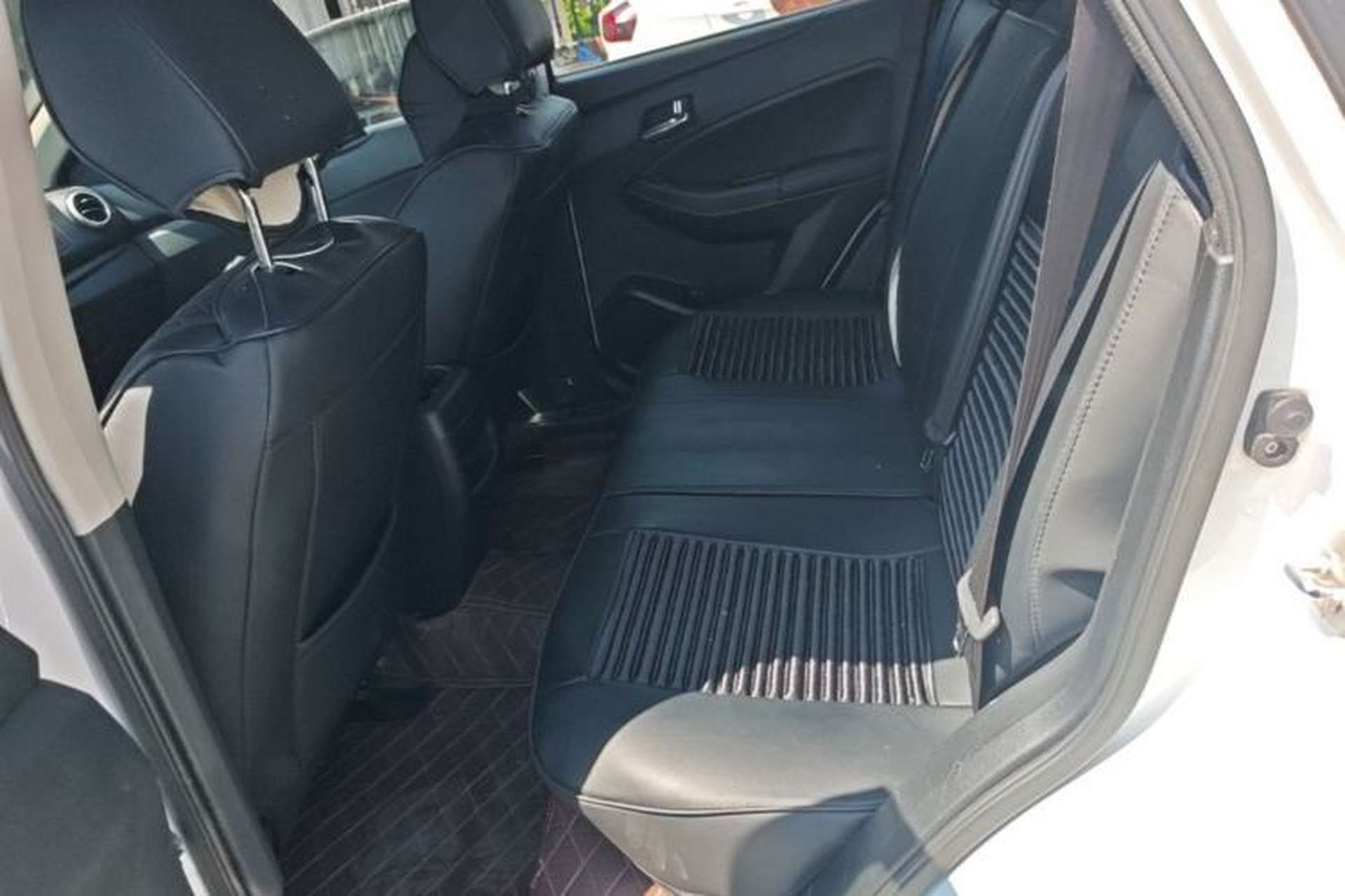 Used Venucia T70 2016 2.0L CVT Smart Choice Edition Left Rear Seat