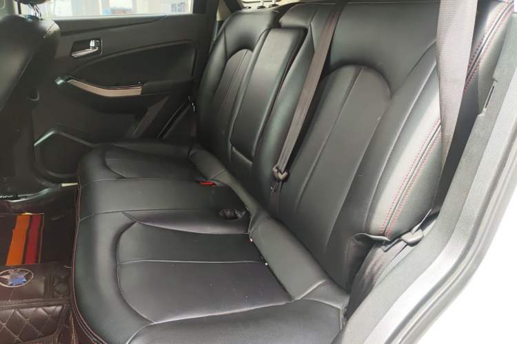 Used Venucia T70 2016 2.0L CVT Smart Choice Edition Left Rear Seat