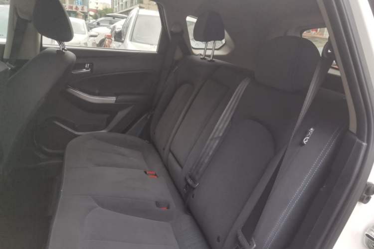 Used Venucia T70 2016 2.0L CVT Smart Choice Edition Left Rear Seat