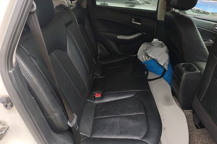 Used Venucia T70 2016 2.0L CVT Smart Choice Edition Left Rear Seat
