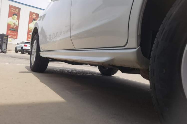 Used Venucia T70 2016 2.0L CVT Smart Choice Edition Left Side Sill
