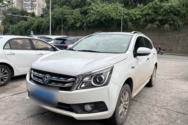 Used Venucia T70 2016 2.0L CVT Smart Edition