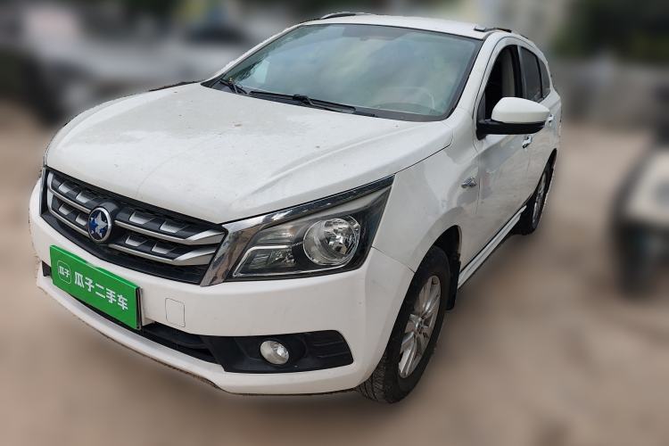 Used Venucia T70 2016 2.0L CVT Smart Choice Edition Guazi used car, China used car export, Used car for sale, Used cars, Cheapest cars for sale