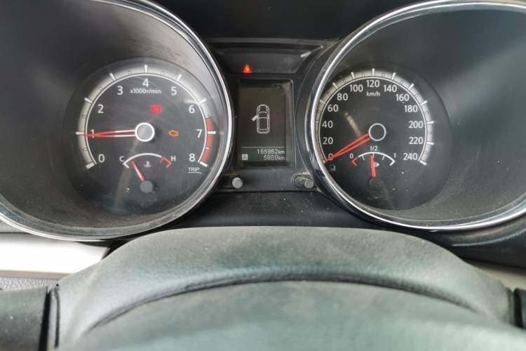 Used Venucia T70 2016 1.6L Manual Ruixing Edition Odometer Close Up