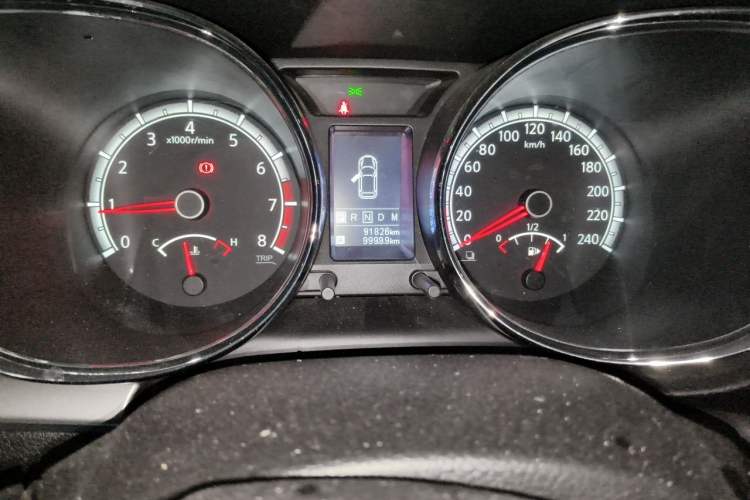 Used Venucia T70 2016 2.0L CVT Smart Choice Edition Odometer Close Up