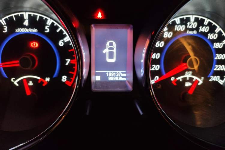 Used Venucia T70 2016 1.6L Manual Ruixing Edition Odometer Close Up