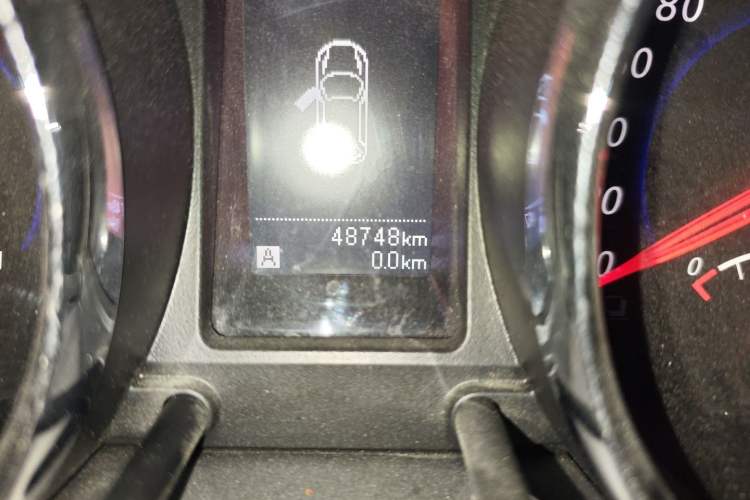 Used Venucia T70 2016 1.6L Manual Ruixing Edition Odometer Close Up