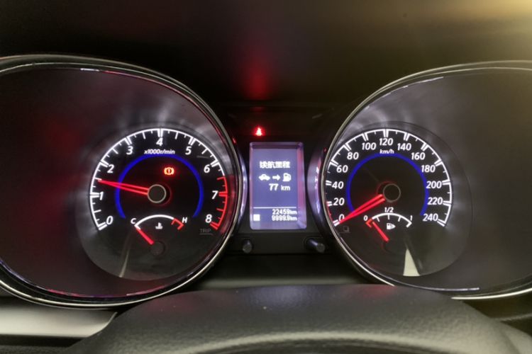 Used Venucia T70 2016 1.6L Manual Ruixing Edition Odometer Close Up