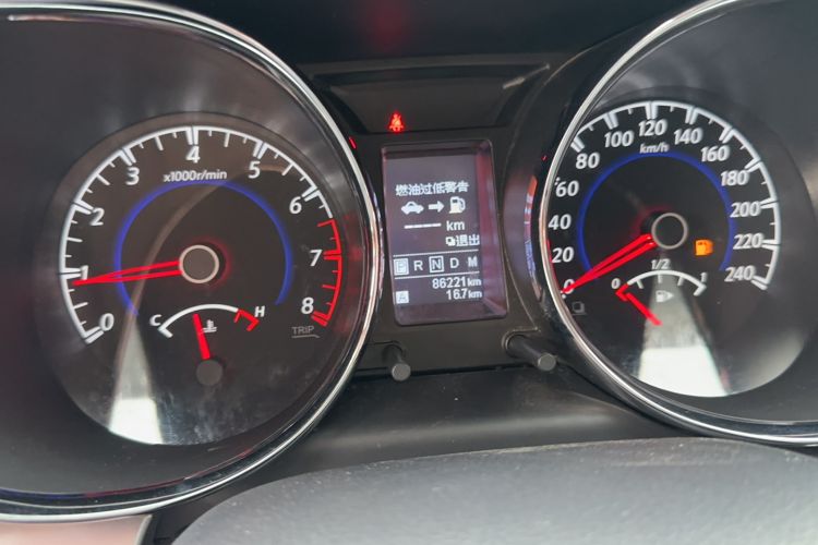Used Venucia T70 2016 2.0L CVT Smart Choice Edition Odometer Close Up