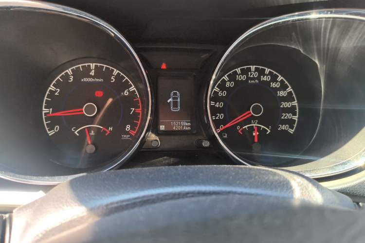 Used Venucia T70 2016 1.6L Manual Ruixing Edition Odometer Close Up