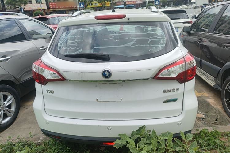 Used Venucia T70 2016 2.0L CVT Smart Choice Edition Rear