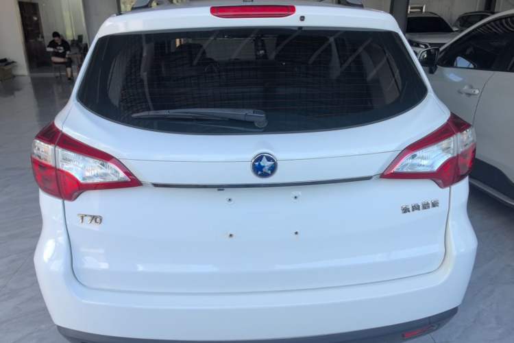 Used Venucia T70 2016 1.6L Manual Ruixing Edition Rear