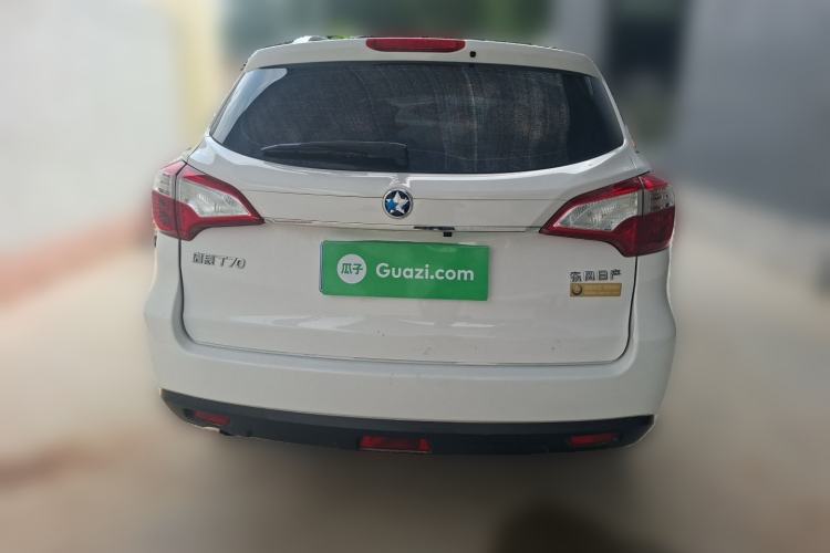 Used Venucia T70 2016 1.6L Manual Ruixing Edition Rear