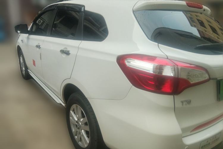 Used Venucia T70 2016 2.0L Manual RuiQu Version Rear Left 45 Deg