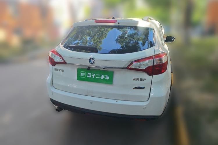 Used Venucia T70 2016 2.0L CVT Smart Choice Edition Rear