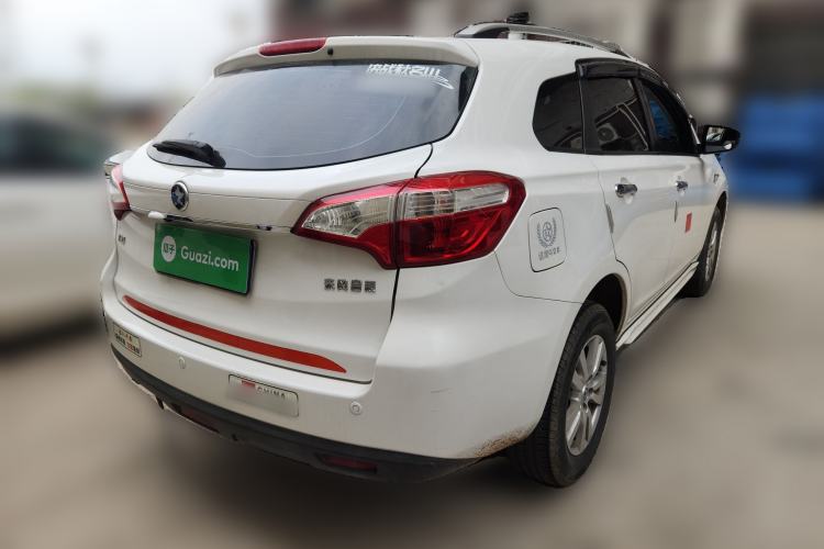 Used Venucia T70 2016 2.0L Manual RuiQu Version Rear Right 45 Deg