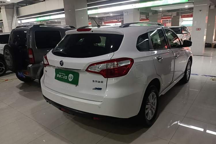 Used Venucia T70 2016 2.0L CVT Smart Choice Edition Rear Right 45 Deg