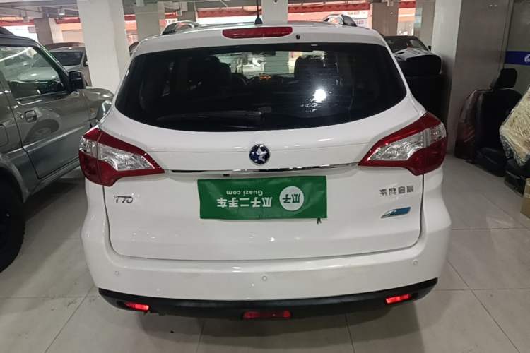 Used Venucia T70 2016 2.0L CVT Smart Choice Edition Rear