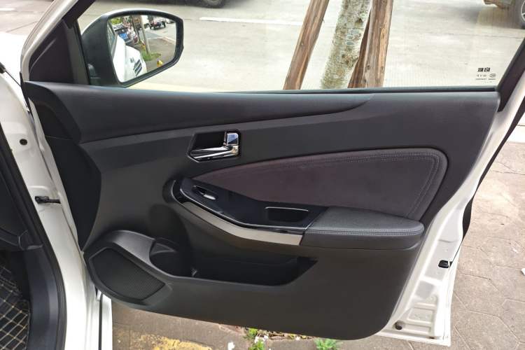 Used Venucia T70 2016 1.6L Manual Ruixing Edition Right Front Door Interior