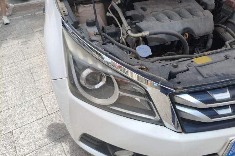Used Venucia T70 2016 2.0L Manual RuiXiang Edition Right Front Headlight