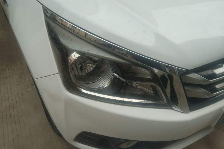 Used Venucia T70 2016 2.0L Manual RuiQu Version Right Front Headlight
