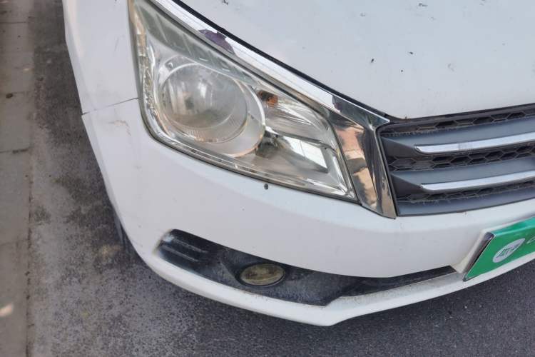 Used Venucia T70 2016 1.6L Manual Ruixing Edition Right Front Headlight