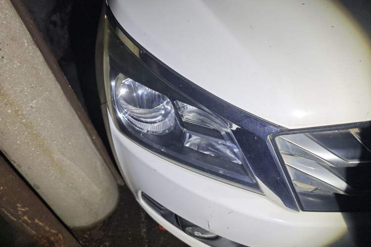Used Venucia T70 2016 1.6L Manual Ruixing Edition Right Front Headlight